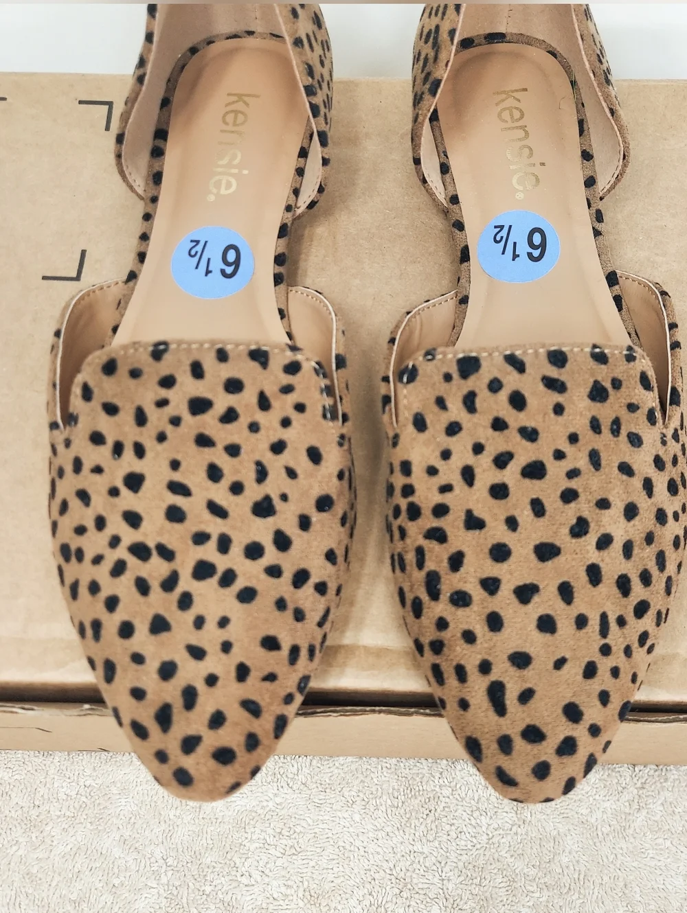 Kensie Neutral Tan/Black Leopard Print Cut Out Flat Loafers Women's Size 6.5 New
